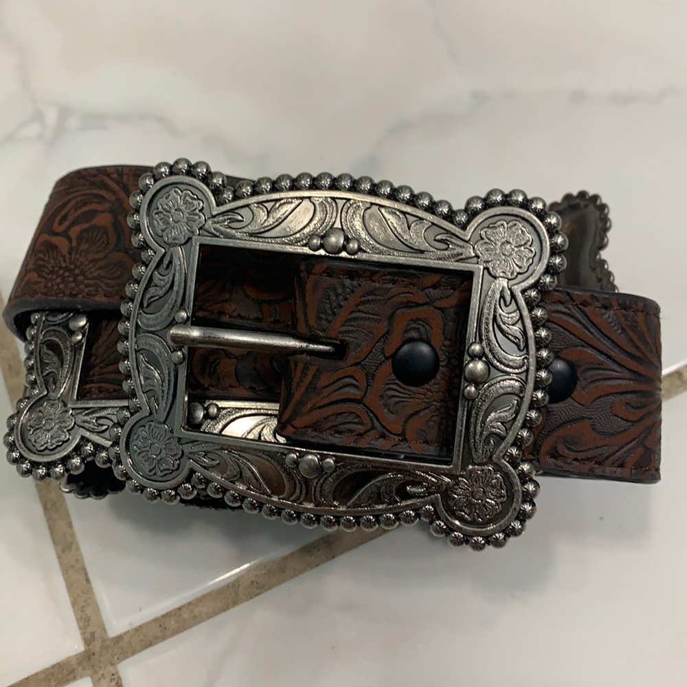 Leather belt